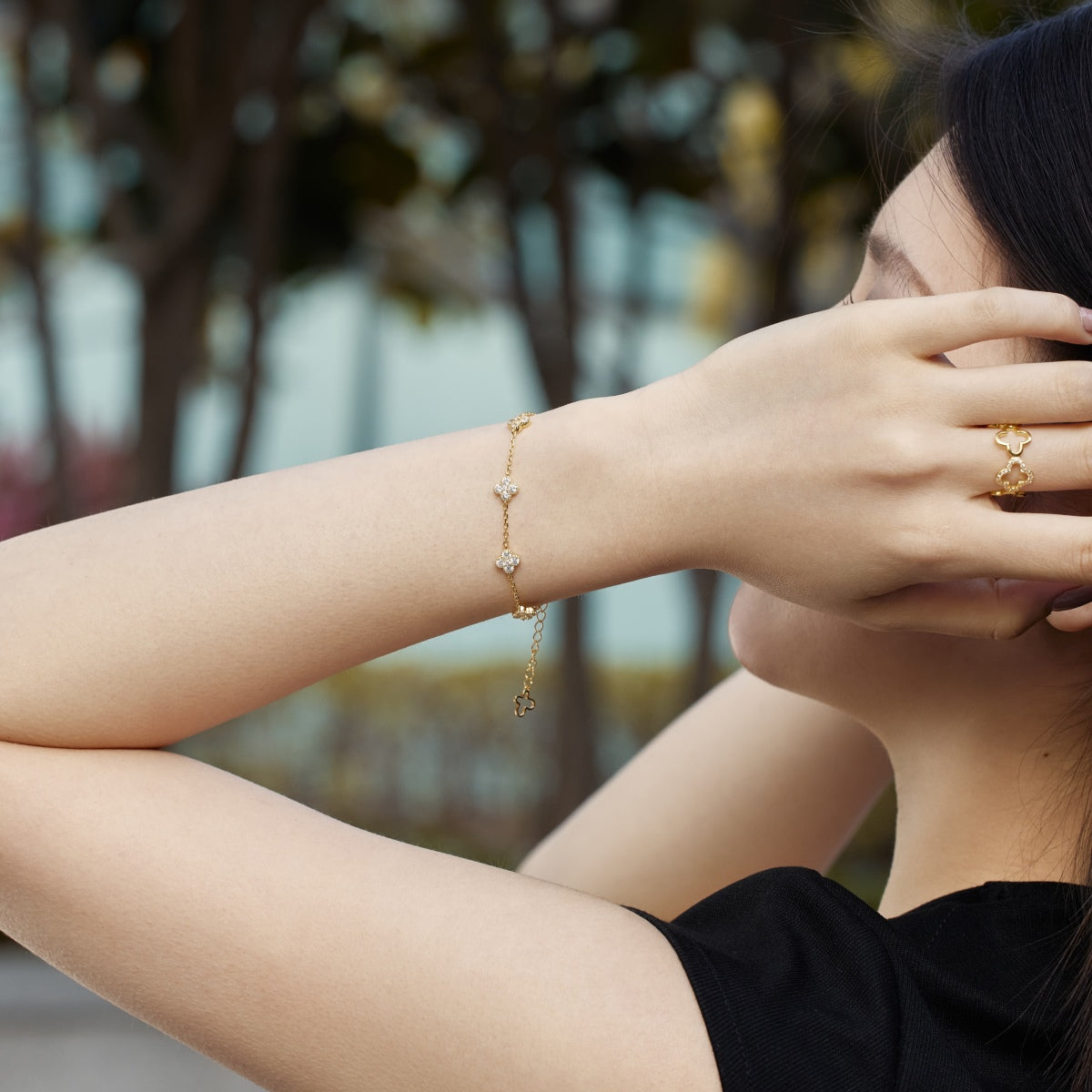 [GALE]Four-Leaf Clover Hollow Butterfly Bracelet