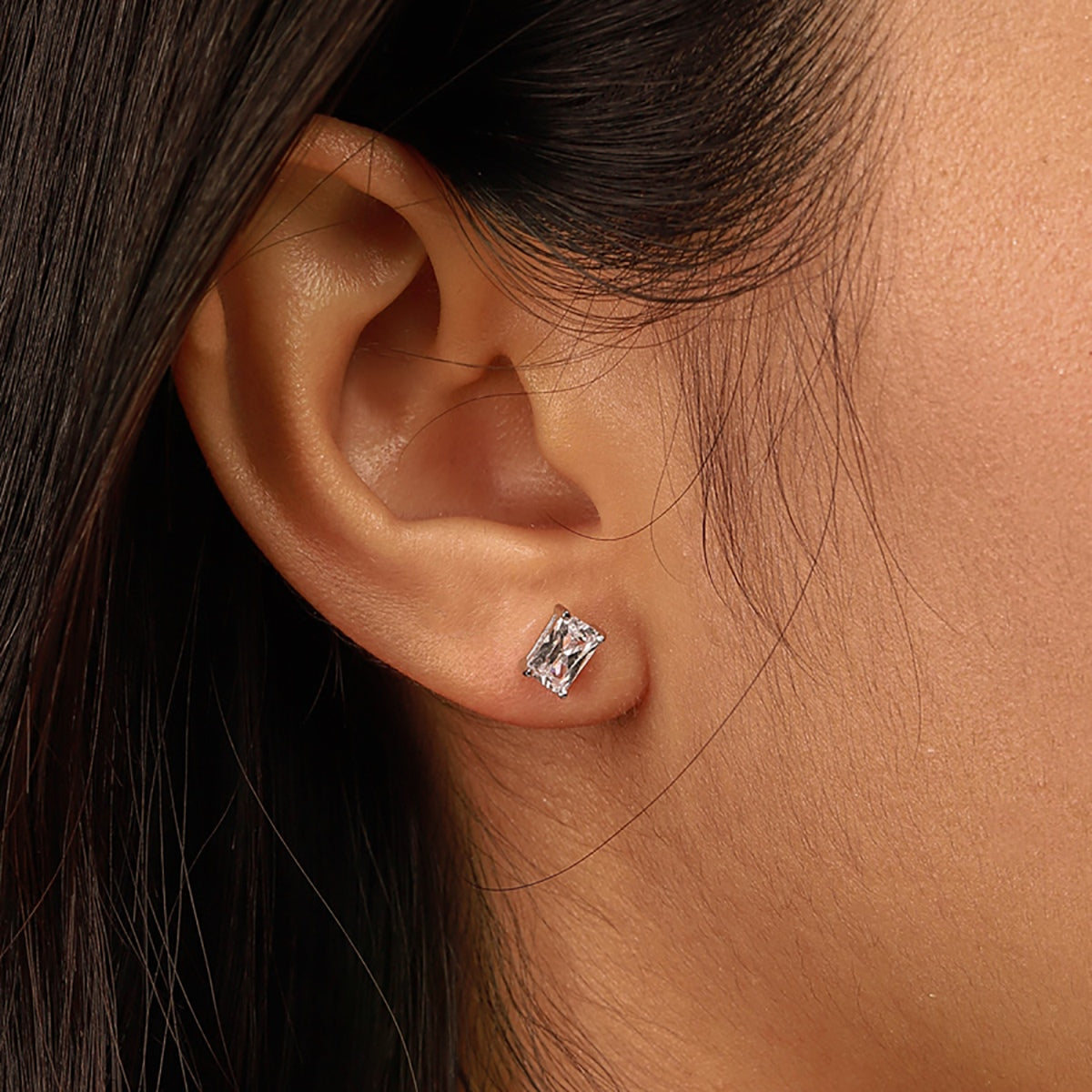 [GALE]Stylish Shiny Rectangular Center Stone Stud Earrings