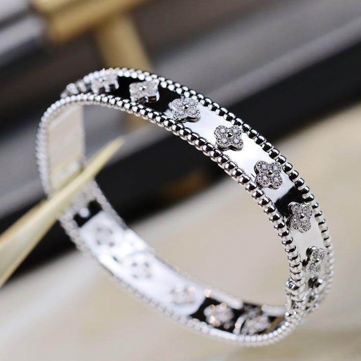 [GALE]CLOVER BRACELET 8MM DIAMONDS