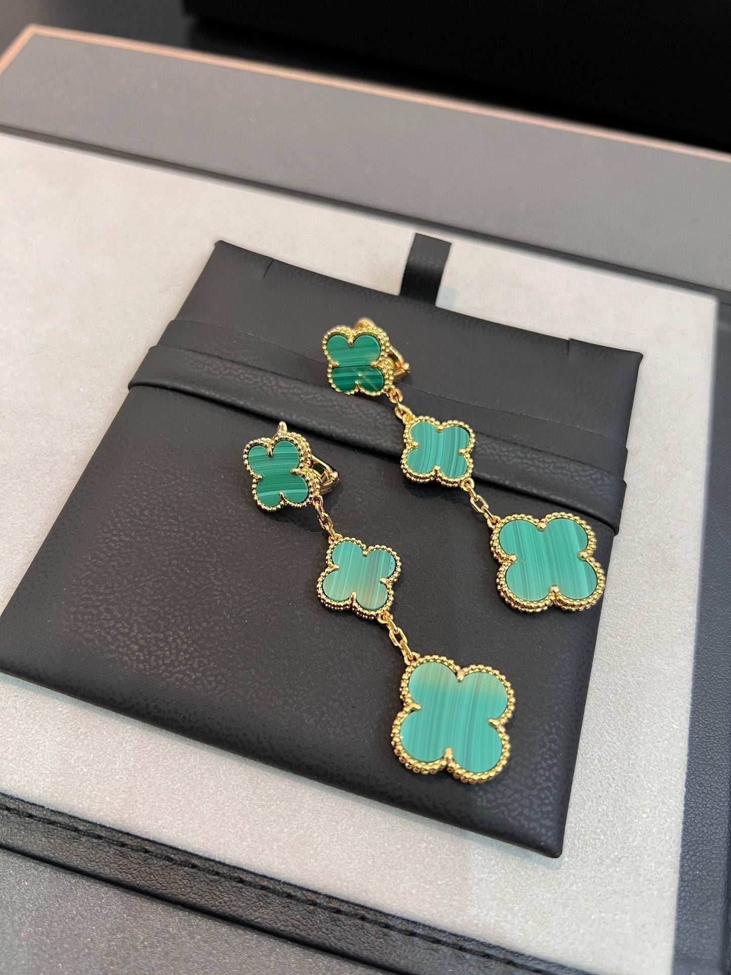[GALE]CLOVER MALACHITE 3 MOTIFS GOLD