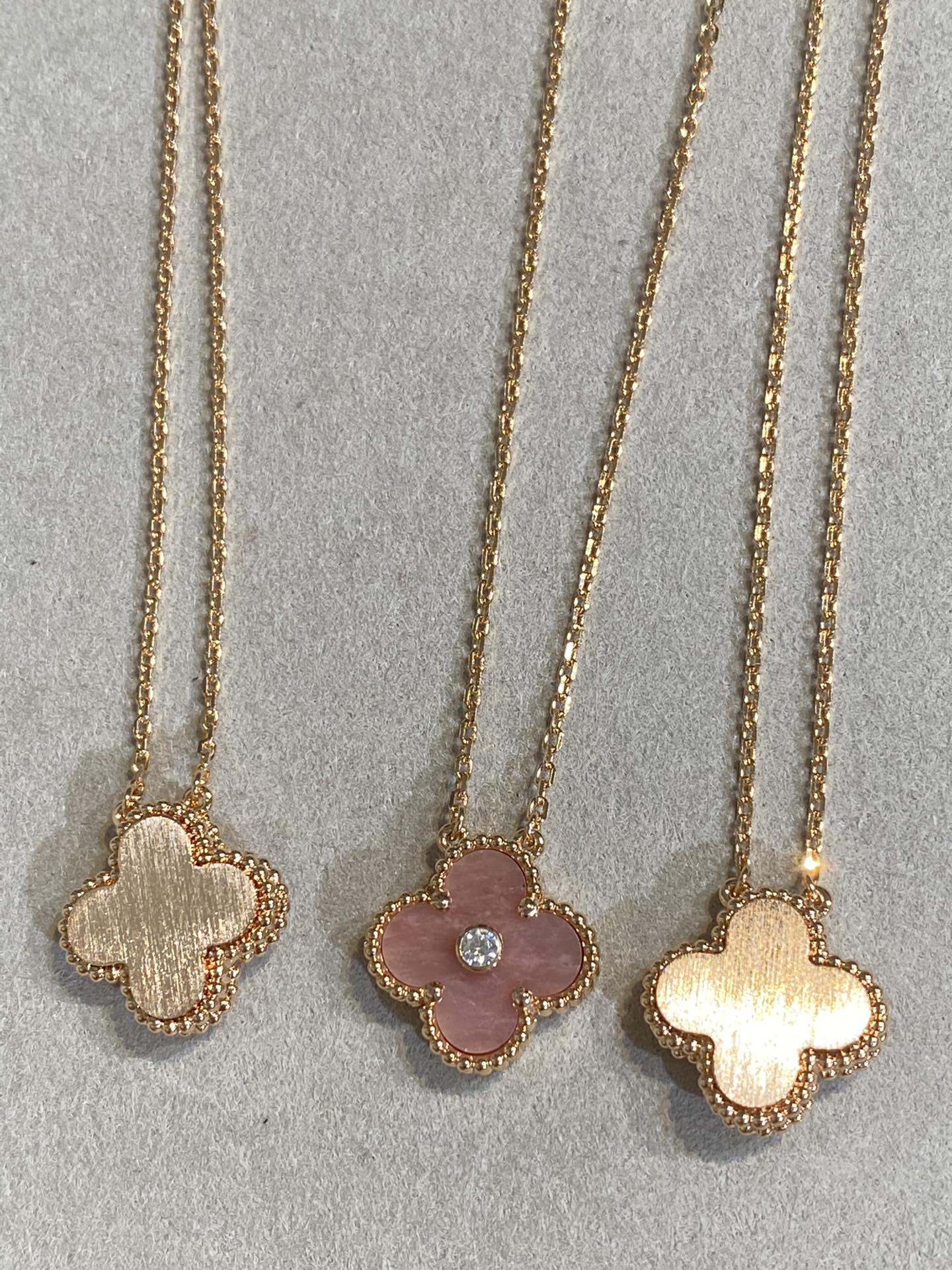 [GALE]CLOVER 15MM DIAMOND RHODONITE NECKLACE