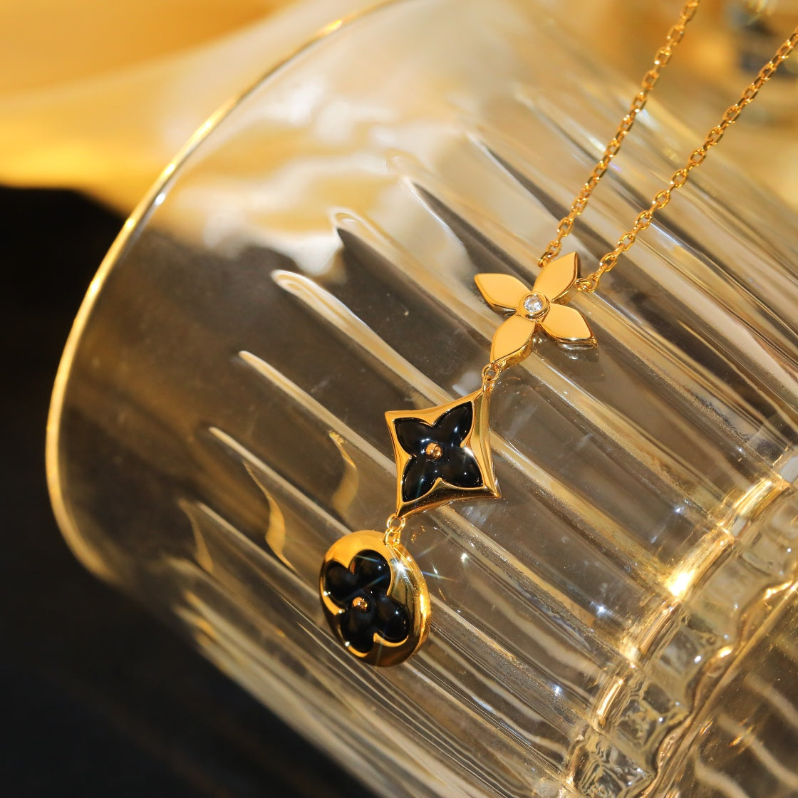 [GALE]STAR AND SUN ONYX PINK GOLD NECKLACE