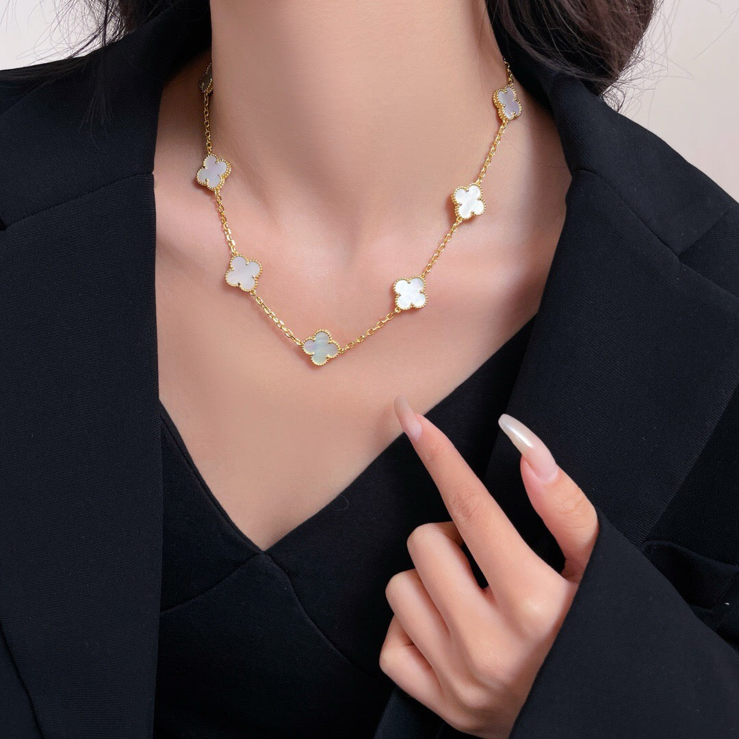 [GALE]CLOVER 10 MOTIFS WHITE MOTHER OF PEARL NECKLACE