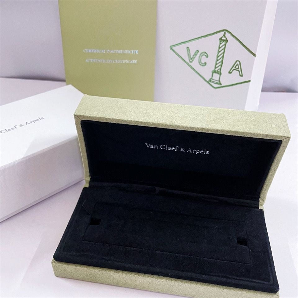 [GALE] VA CLOVER BOX GIFT BAG