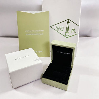 [GALE] VA CLOVER BOX GIFT BAG