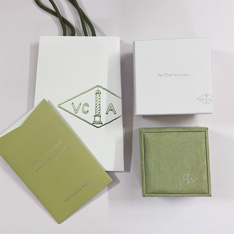 [GALE] VA CLOVER BOX GIFT BAG