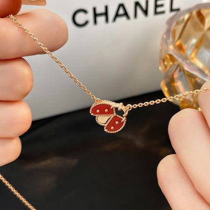 [GALE]LUCKY  CARNELIANS LADYBUG NECKLACE
