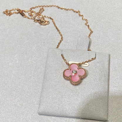 [GALE]]CLOVER 15MM DIAMOND PINK MOP NECKLACE